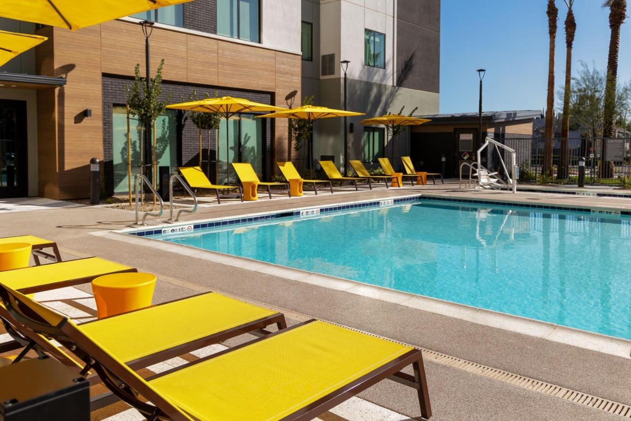 Residence Inn By Marriott Anaheim เบรอา ภายนอก รูปภาพ